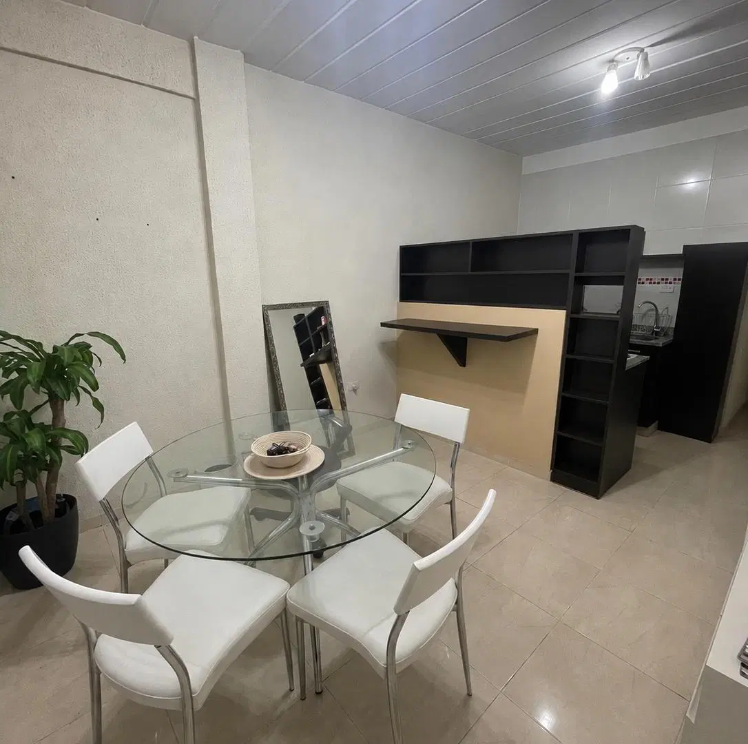 Departamento de 40 m² con 2 dormitorios en venta en Berazategui Centro 4