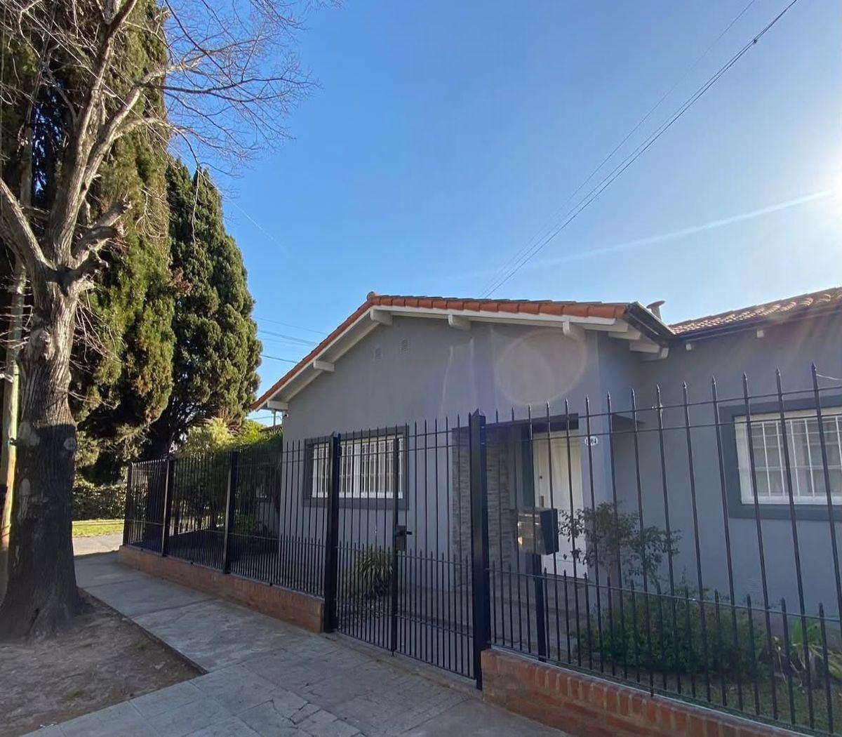 Foto de CASA QUINTA con 4 dormitorios PARQUE Y PILETA en venta en Ranelagh, imagen 5