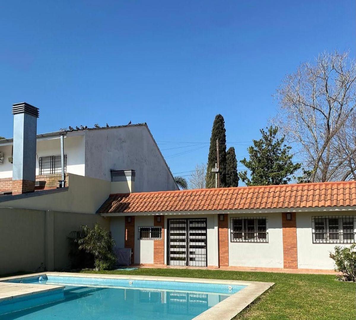 Foto de CASA QUINTA con 4 dormitorios PARQUE Y PILETA en venta en Ranelagh, imagen 2