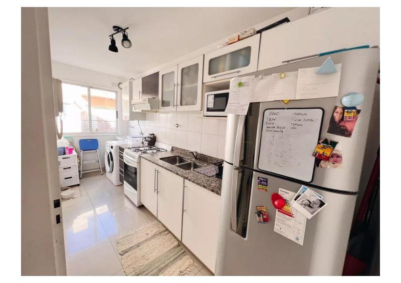 Foto de Departamento en Coghlan de 3 amb., con cochera/ balcón / 2 baños, imagen 4