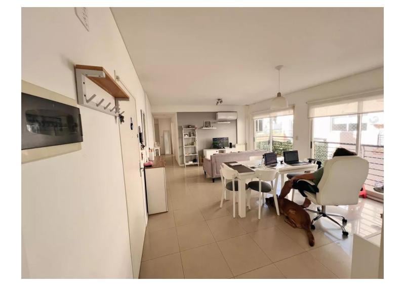 Foto de Departamento en Coghlan de 3 amb., con cochera/ balcón / 2 baños, imagen 1