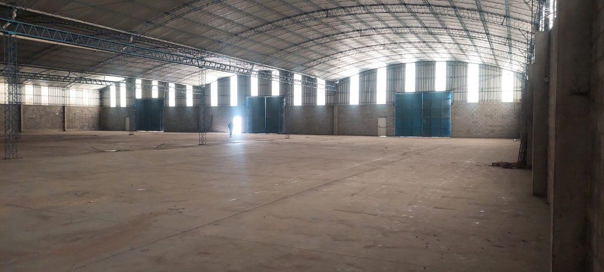 Foto de Galpón de 900 m² , sobre lote de 5300 m2, en venta en Villa Rosa, imagen 4