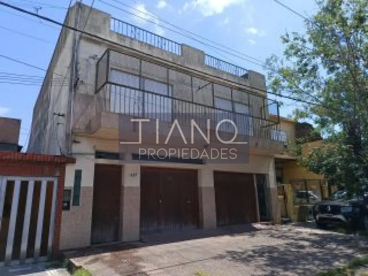 PH de 3 ambientes en planta alta con patio, terraza y garage. APTO CREDITO 1