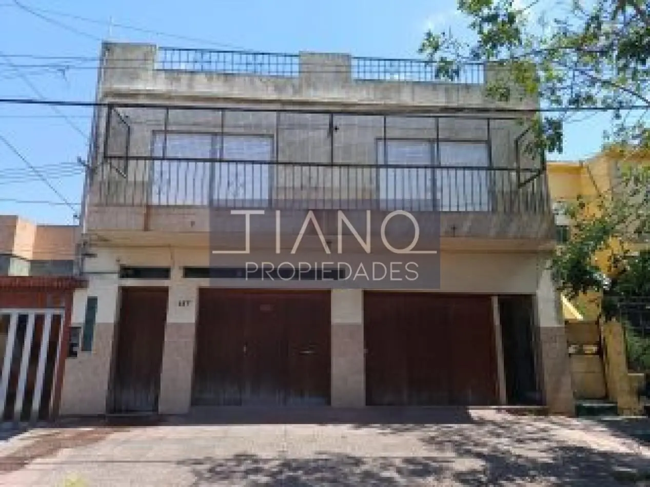 PH de 3 ambientes en planta alta con patio, terraza y garage. APTO CREDITO 4