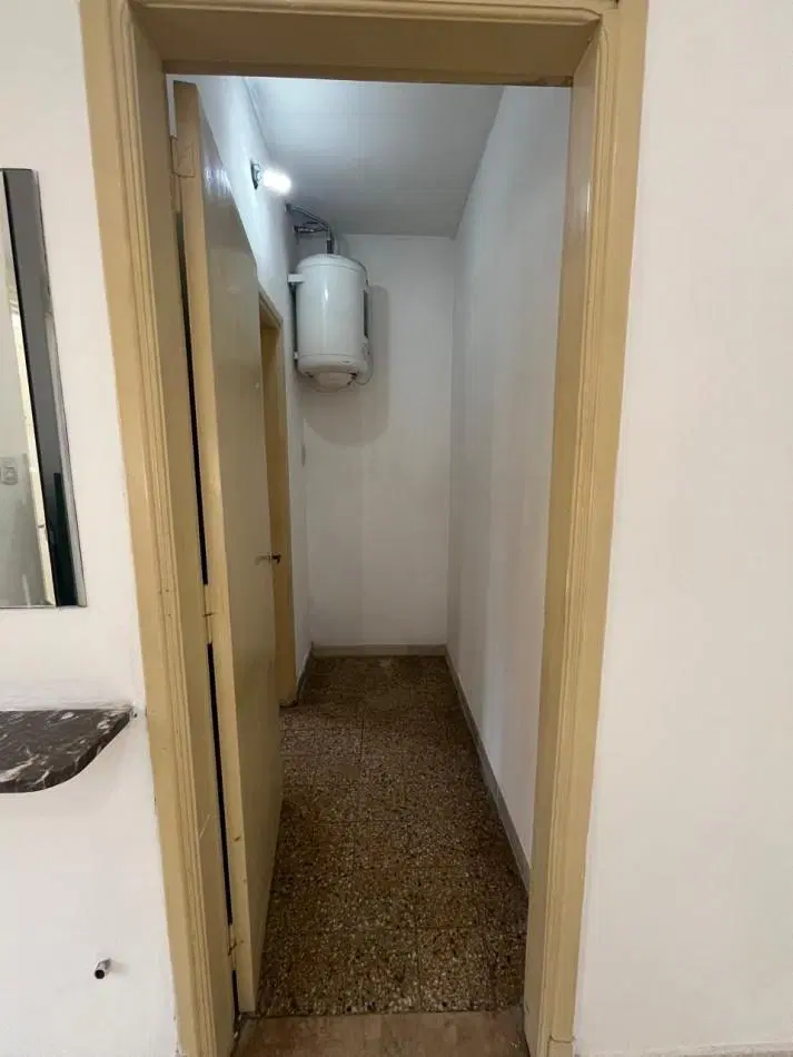 3 AMBIENTES AMPLIOS CON RECEPCION - APTO PROFESIONAL/COMERCIAL 2