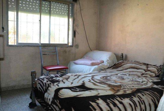 Foto de Venta casa GUTIERREZ a refaccionar con amplio terreno, imagen 3