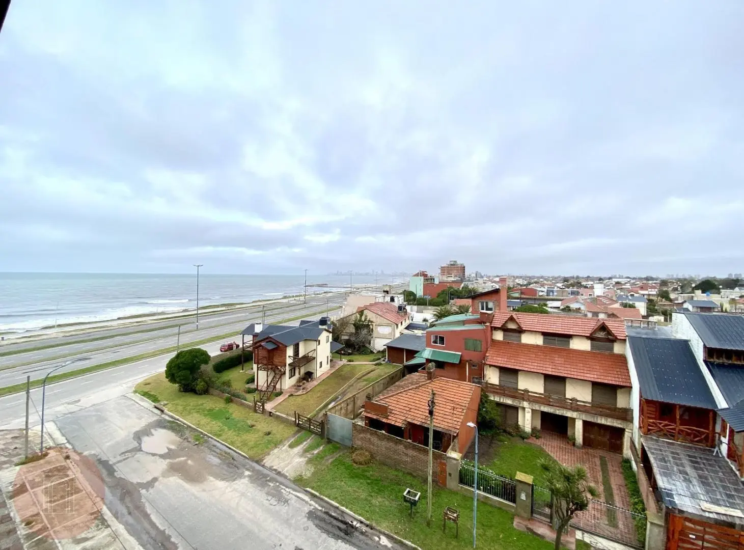 Departamento 2 ambientes con vista al mar zona Zacagnini 5