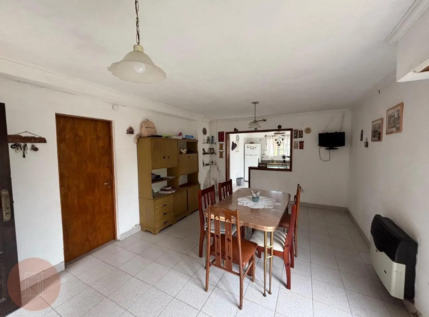 VENTA- Casa de 4 ambientes en punta mogotes 2