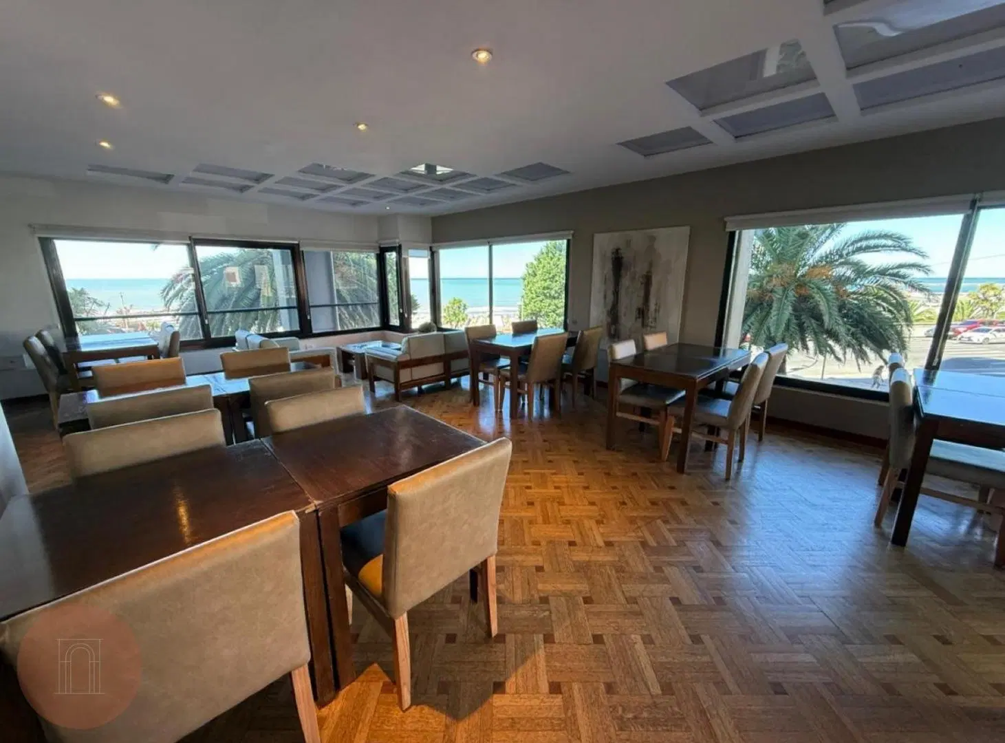 ALQUILER 24 MESES- Departamento de 2 ambientes con cochera y vista al mar en Playa Grande 2
