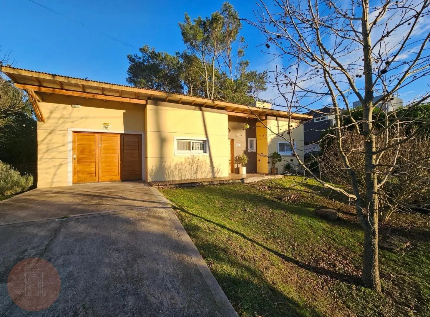 En Venta - Casa 3 ambientes emplazada sobre dos terrrenos con pileta en Sierra De Los Padres 3