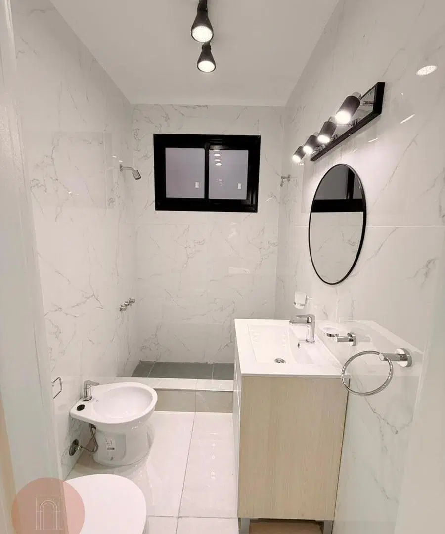 VENTA- Departamento de 2 ambientes al contrafrente Zona Plaza Colón 3
