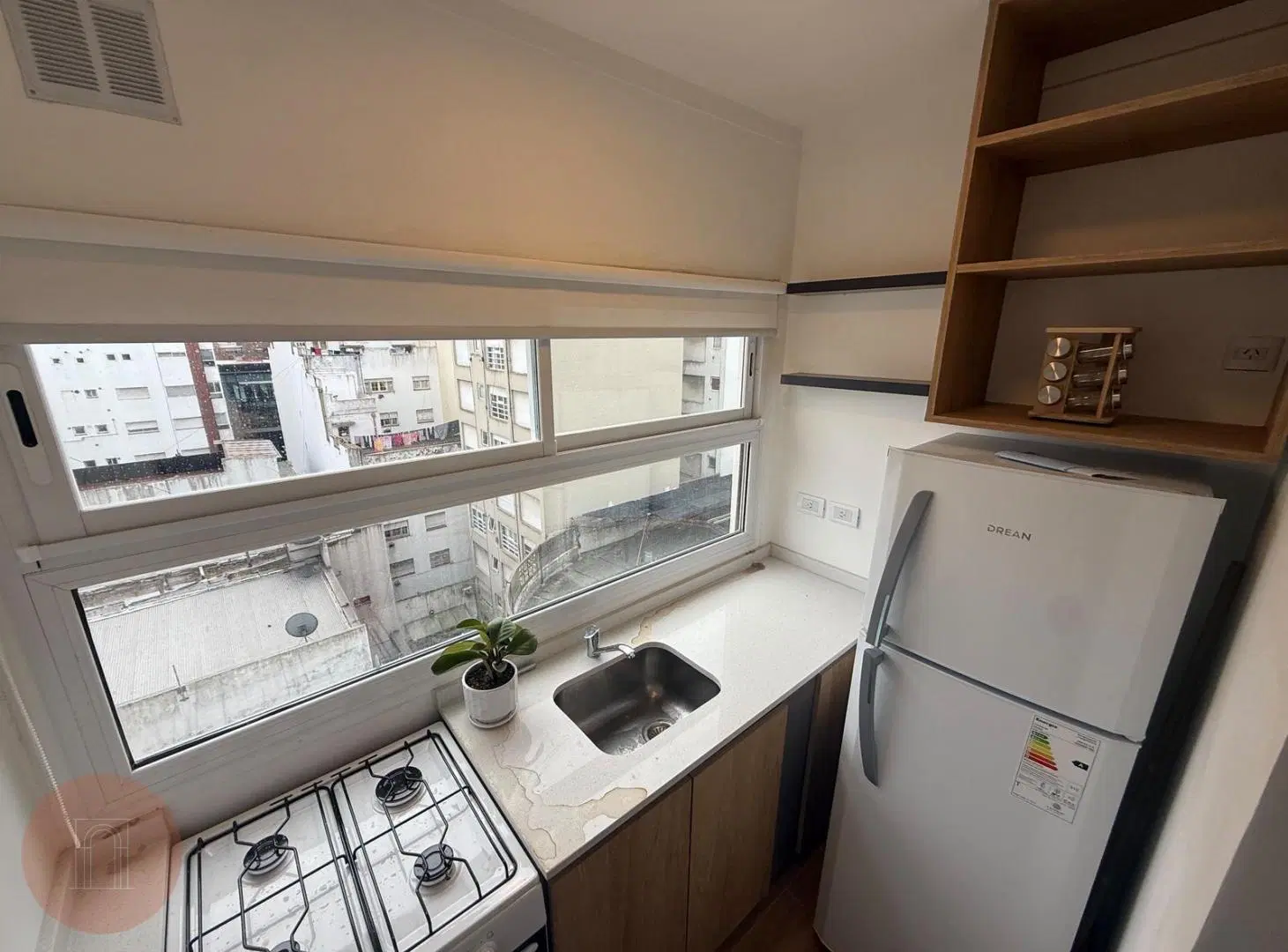 EN VENTA- Departamento de 1 ambiente reciclado Zona Plaza Mitre 8