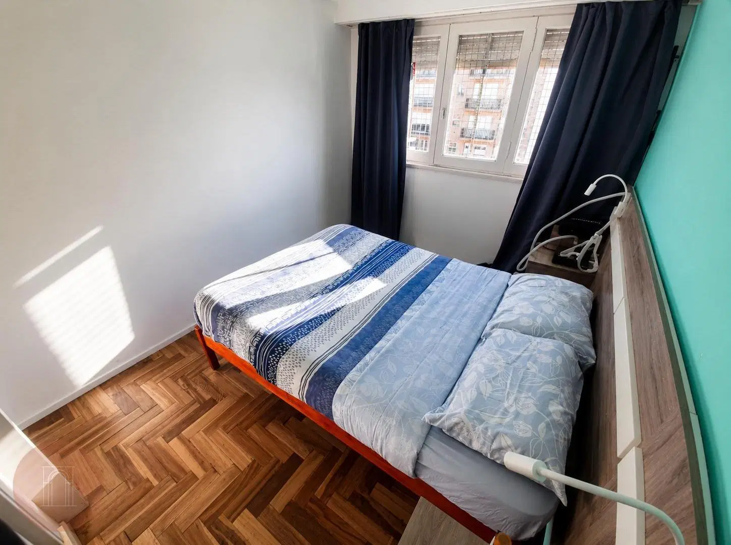 EN VENTA- Departamento 3 ambientes con balcón al frente y patio. Zona La Perla. 4