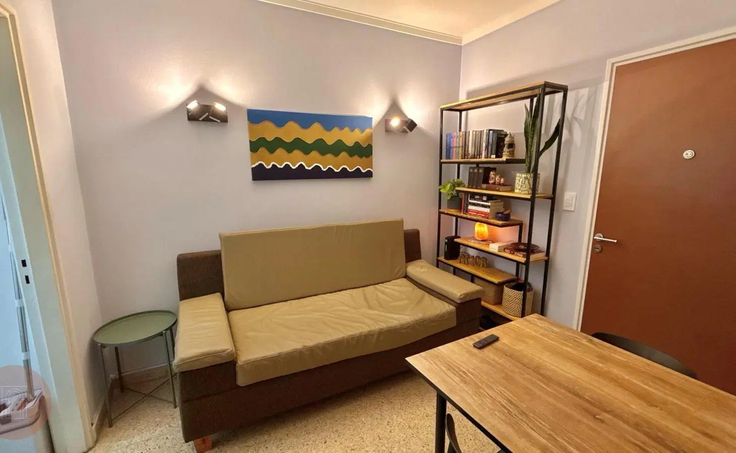 VENTA- Departamento de 2 ambientes reciclado y amueblado Zona Güemes 1