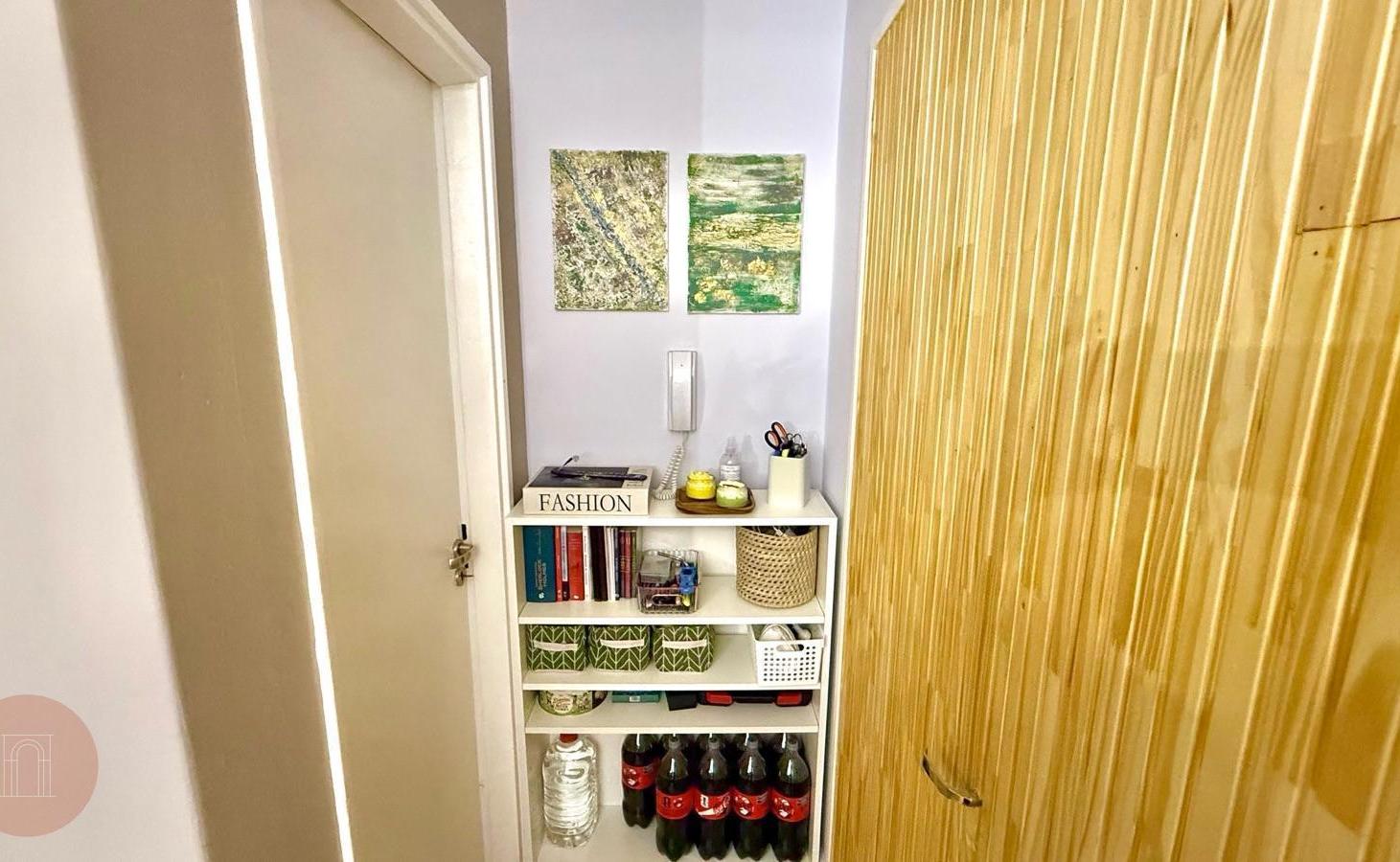 Foto de VENTA- Departamento de 2 ambientes reciclado y amueblado Zona Güemes, imagen 5