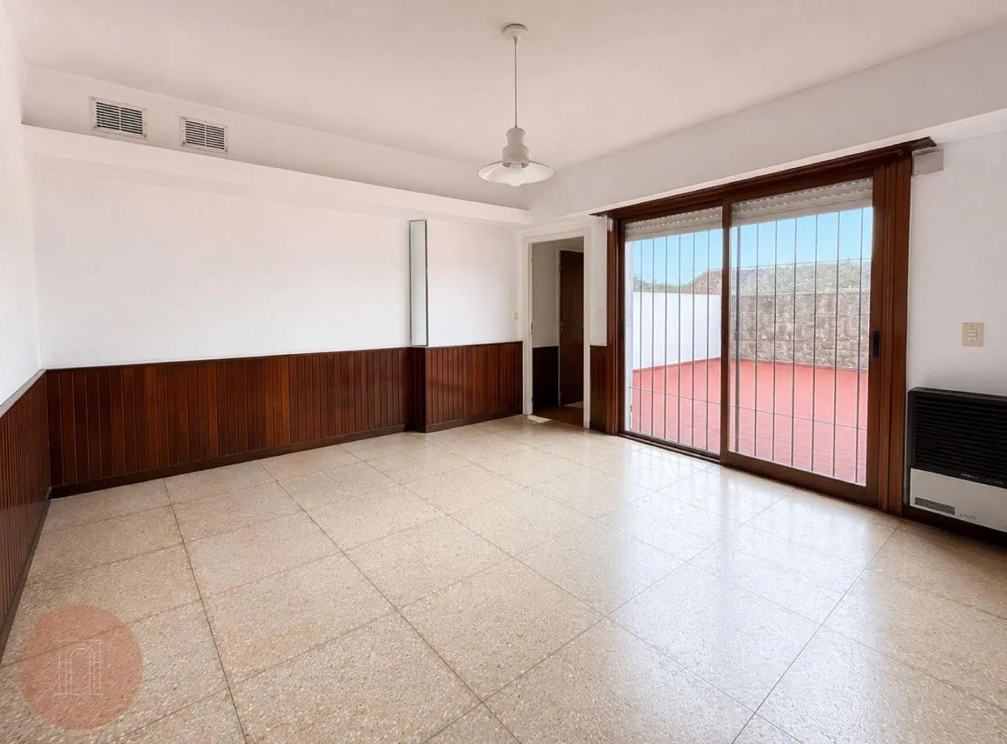 EN VENTA- Ph de 4 ambientes al frente con balcón y terraza 5