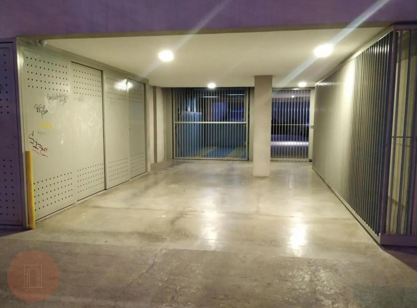 EN VENTA- Cochera zona Plaza Mitre 4