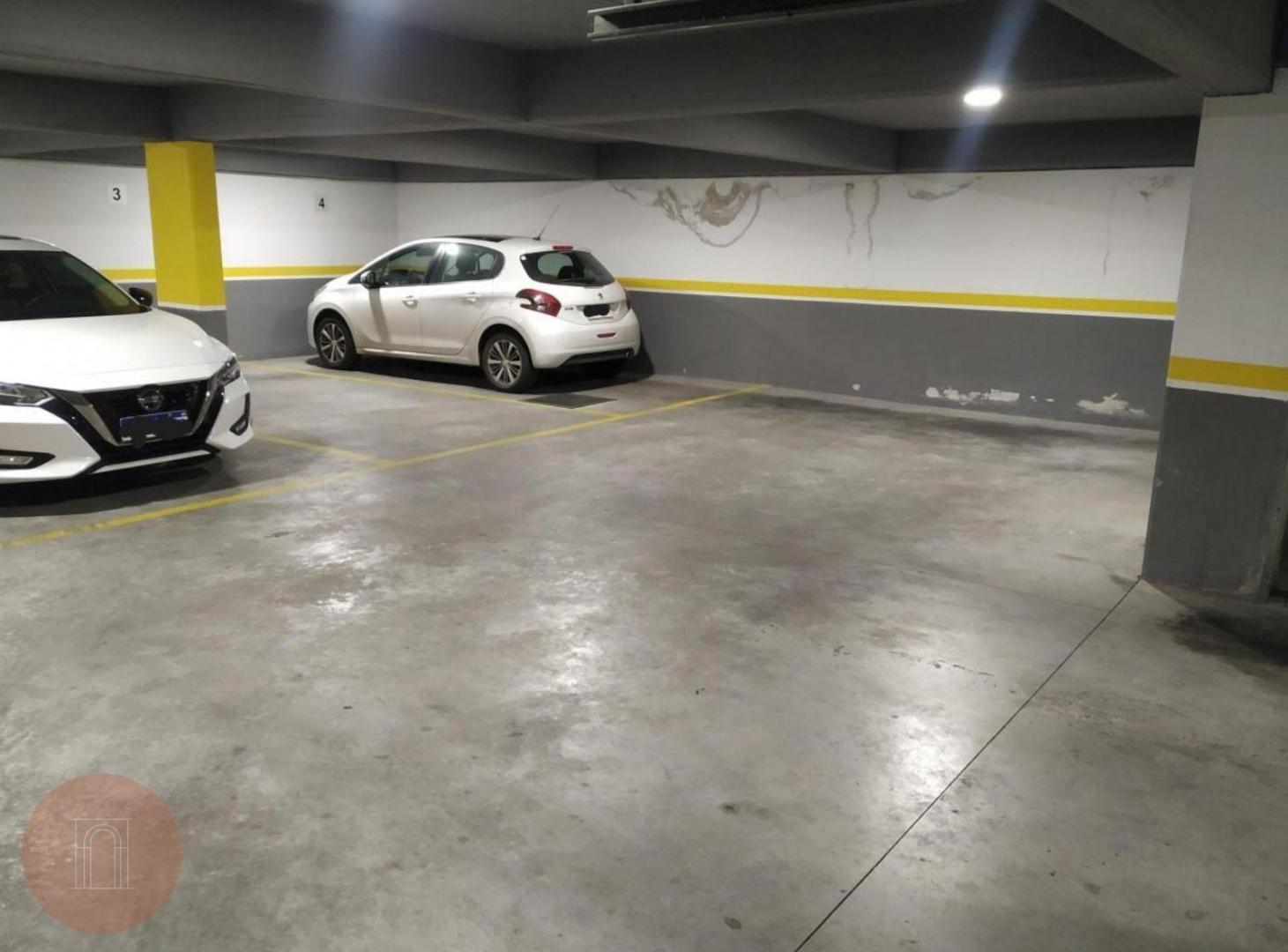 EN VENTA- Cochera zona Plaza Mitre