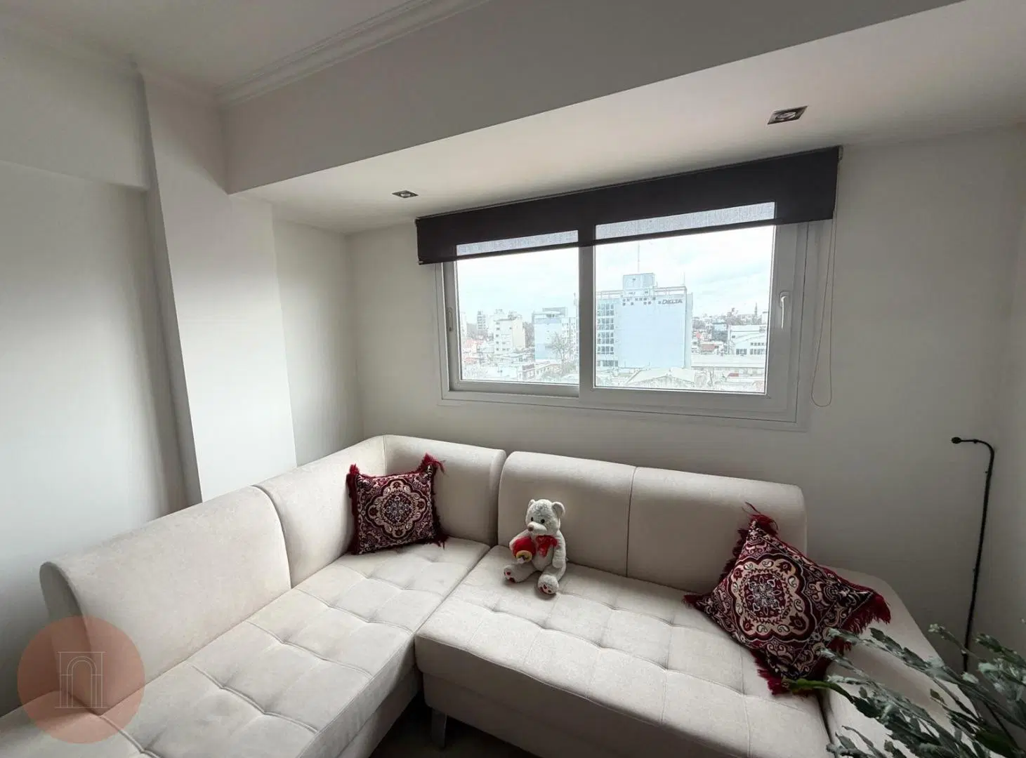 EN VENTA- Semipiso de categoría al contrafrente Zona Centro 2