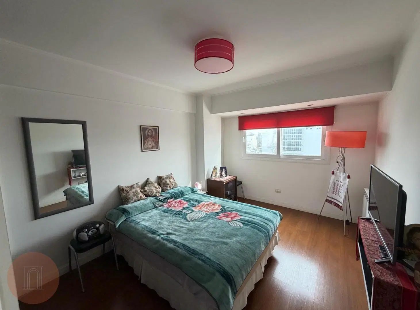 EN VENTA- Semipiso de categoría al contrafrente Zona Centro 4