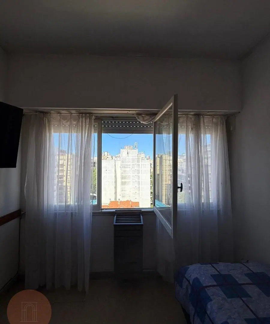 EN VENTA-Departamento 2 ambientes al frente Zona Plaza Colón 1