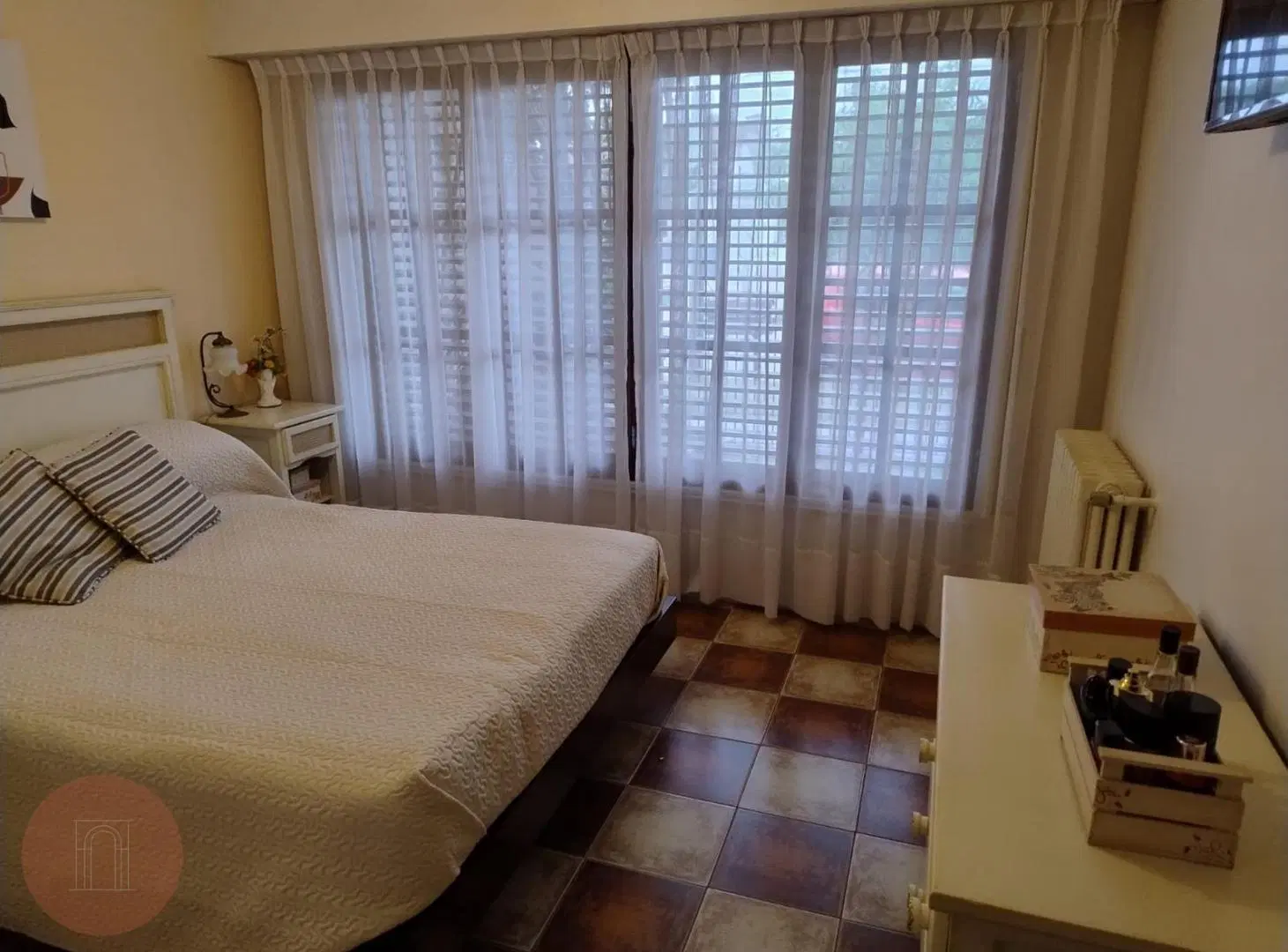EN VENTA- Chalet de 3 ambientes en barrio Malvinas Argentinas 3
