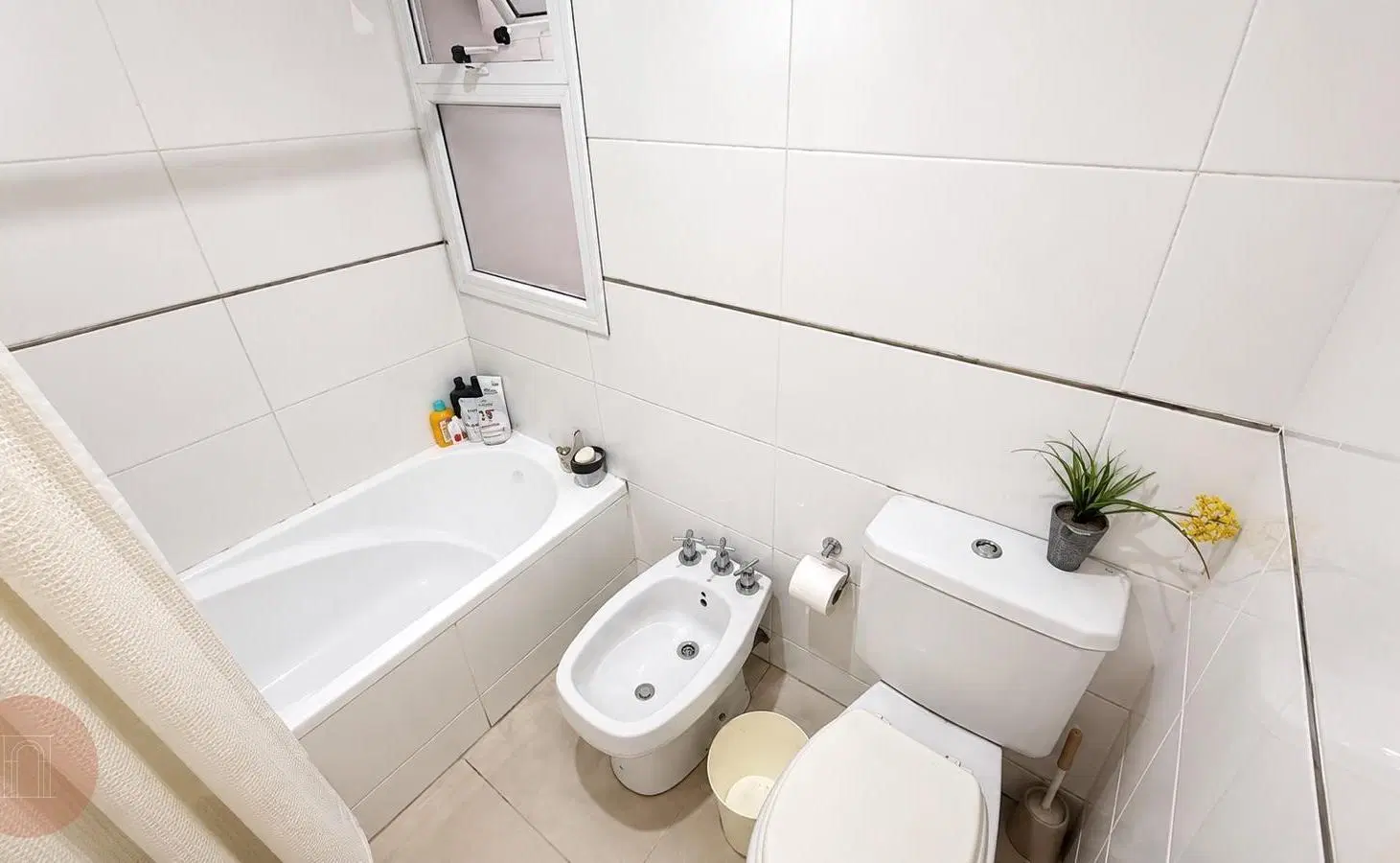 EN VENTA- Departamento 3 ambientes en zona Guemes 4