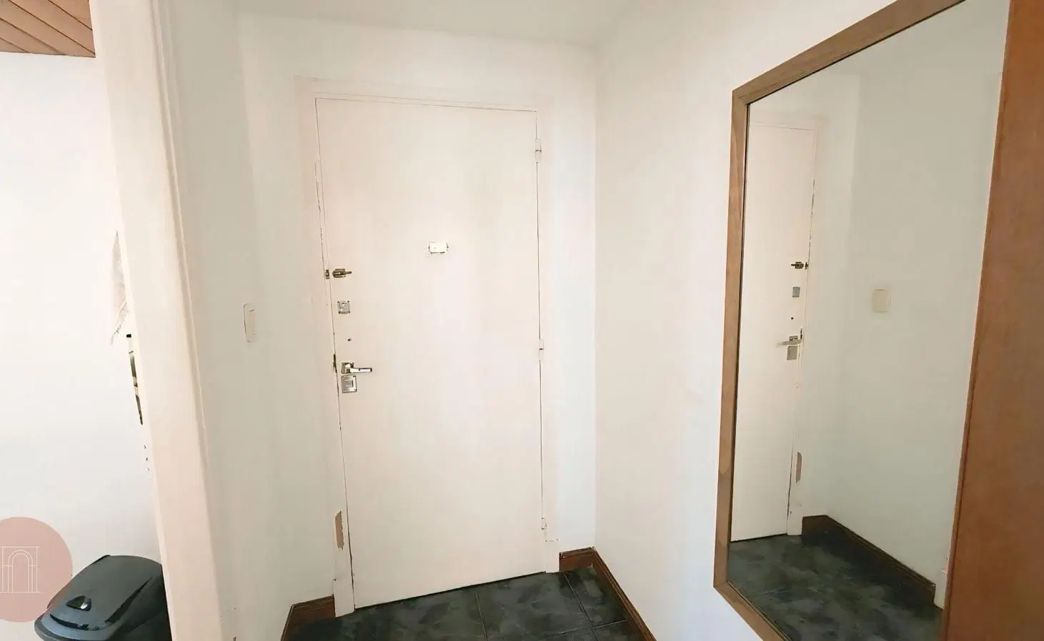 VENTA - Departamento 2 ambientes en La Perla 5