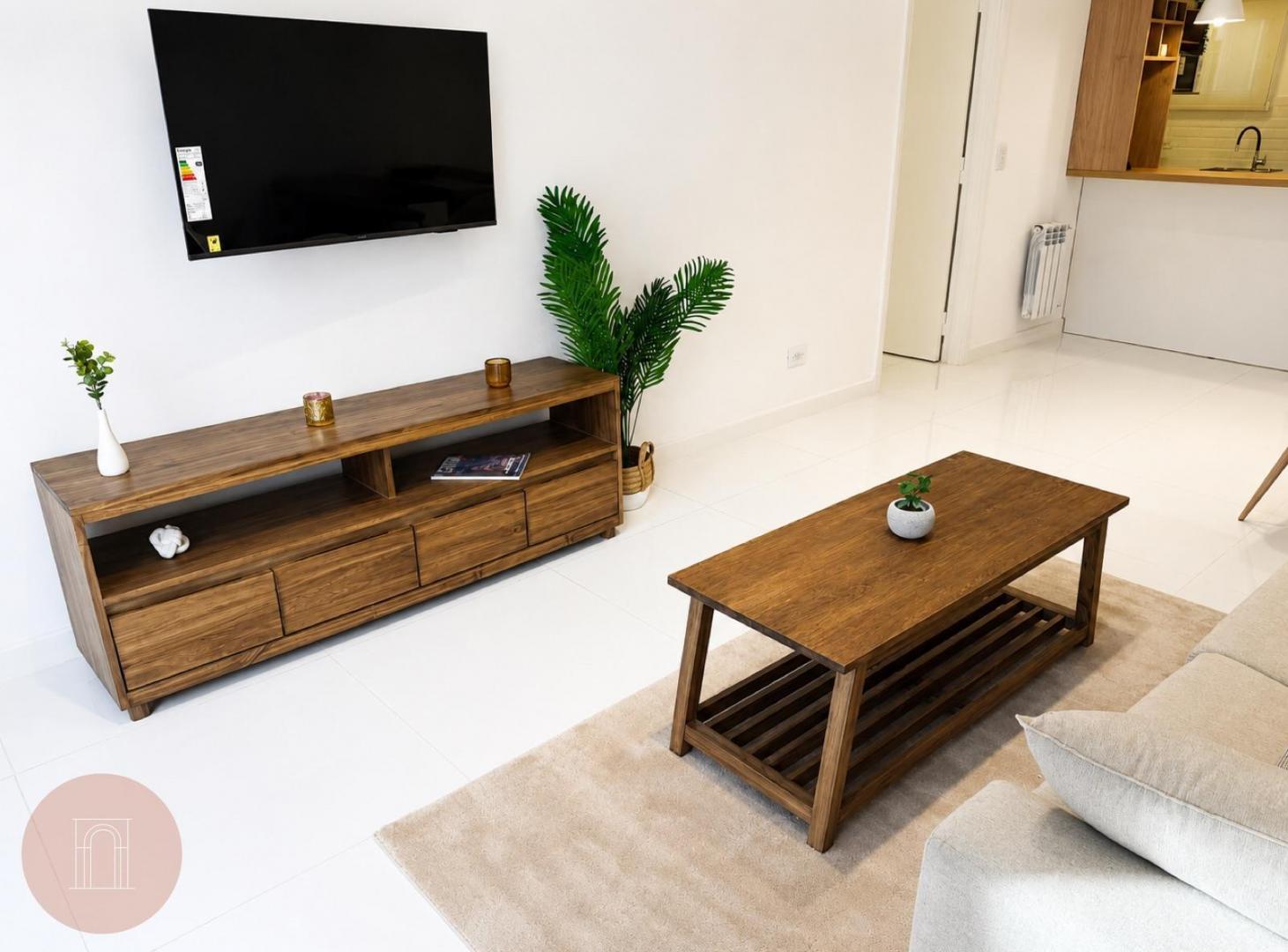 Foto de EN VENTA- Departamento de 3 ambientes reciclado y amoblado al frente, imagen 2