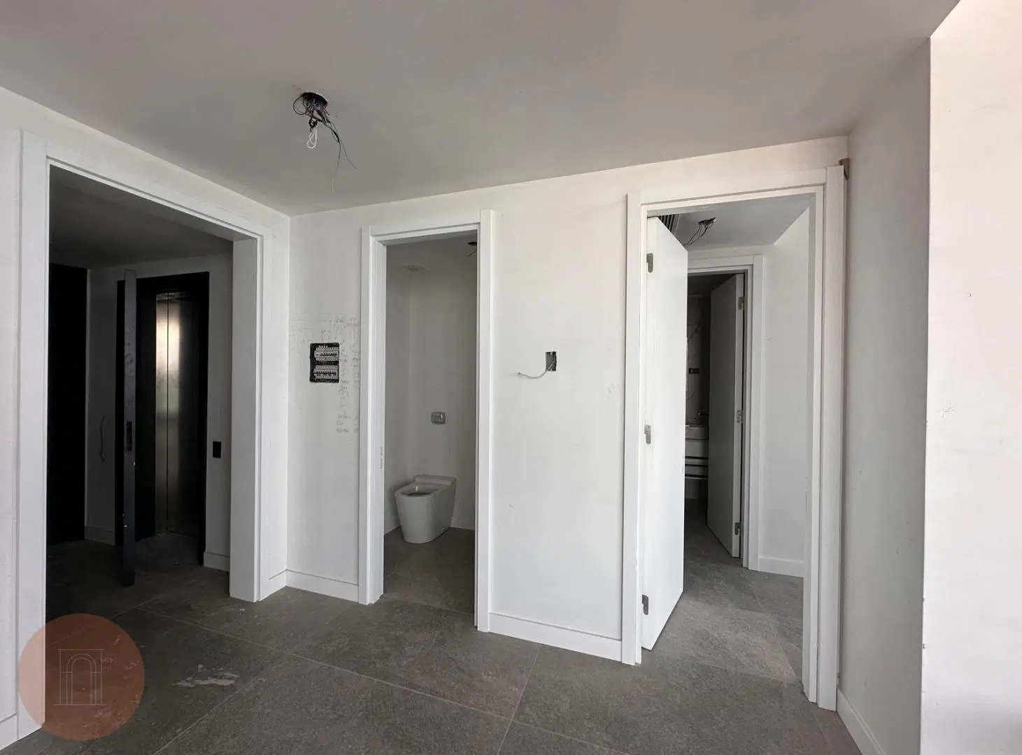 EN VENTA- Lujoso departamento 3 amb con vista plena al mar y cochera Zona Playa Chica 2