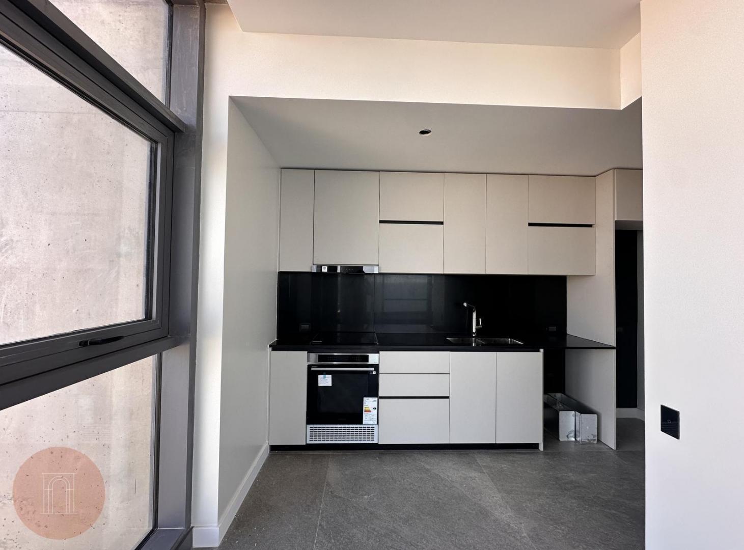Foto de EN VENTA- Lujoso departamento 2 amb con vista plena al mar y cochera, imagen 3