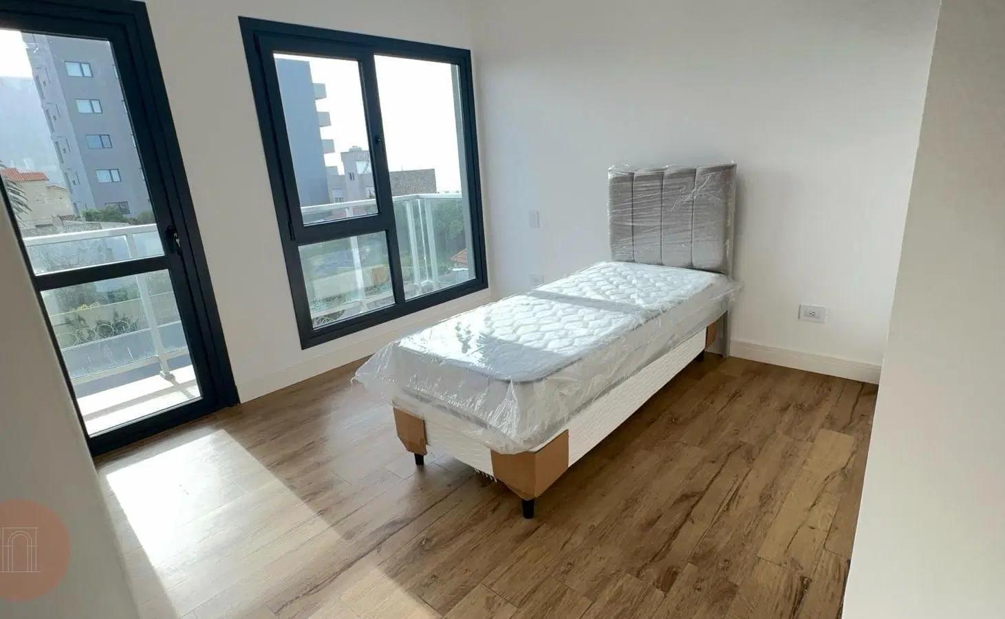 EN VENTA- Departamento de 3 ambientes con vista al mar, cochera, quincho y terraza 2