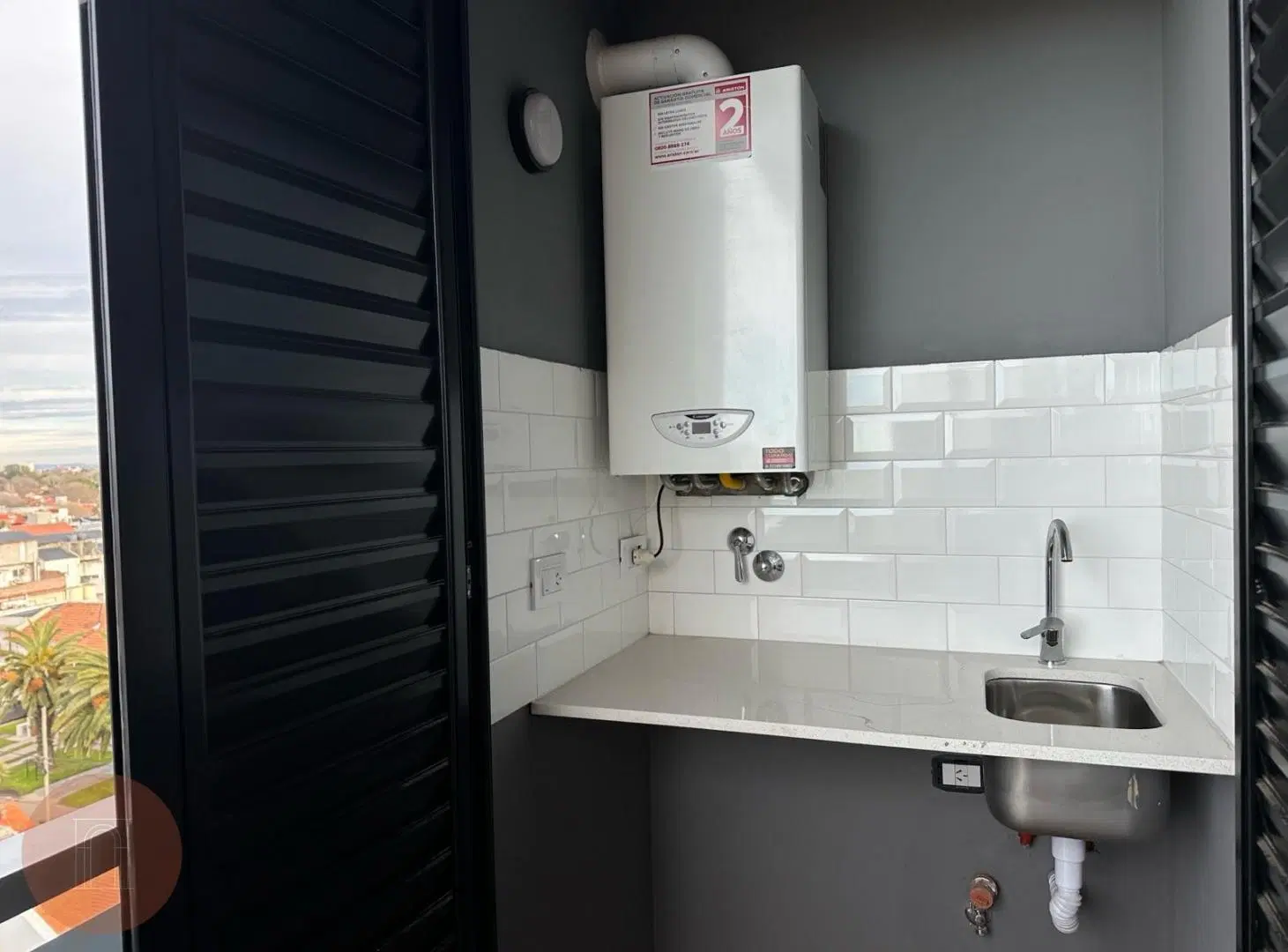 EN VENTA- Departamento de 2 ambientes con vista al mar, cochera, quincho y terraza 4