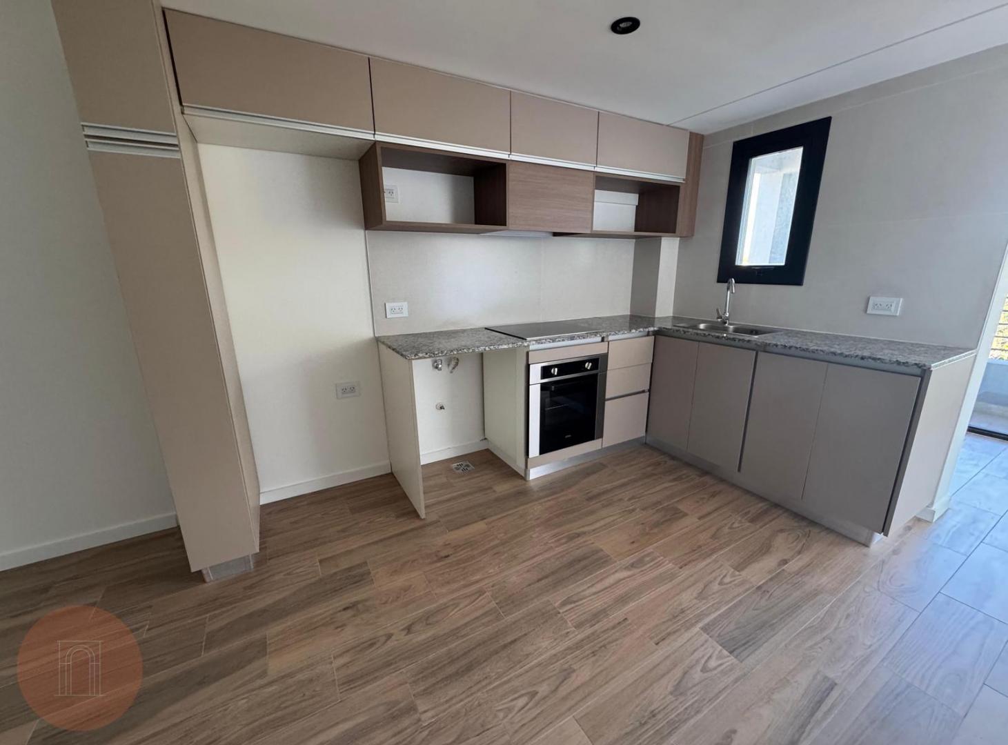Foto de VENTA- Departamento de 2 ambientes a estreanr en zona San José, imagen 3