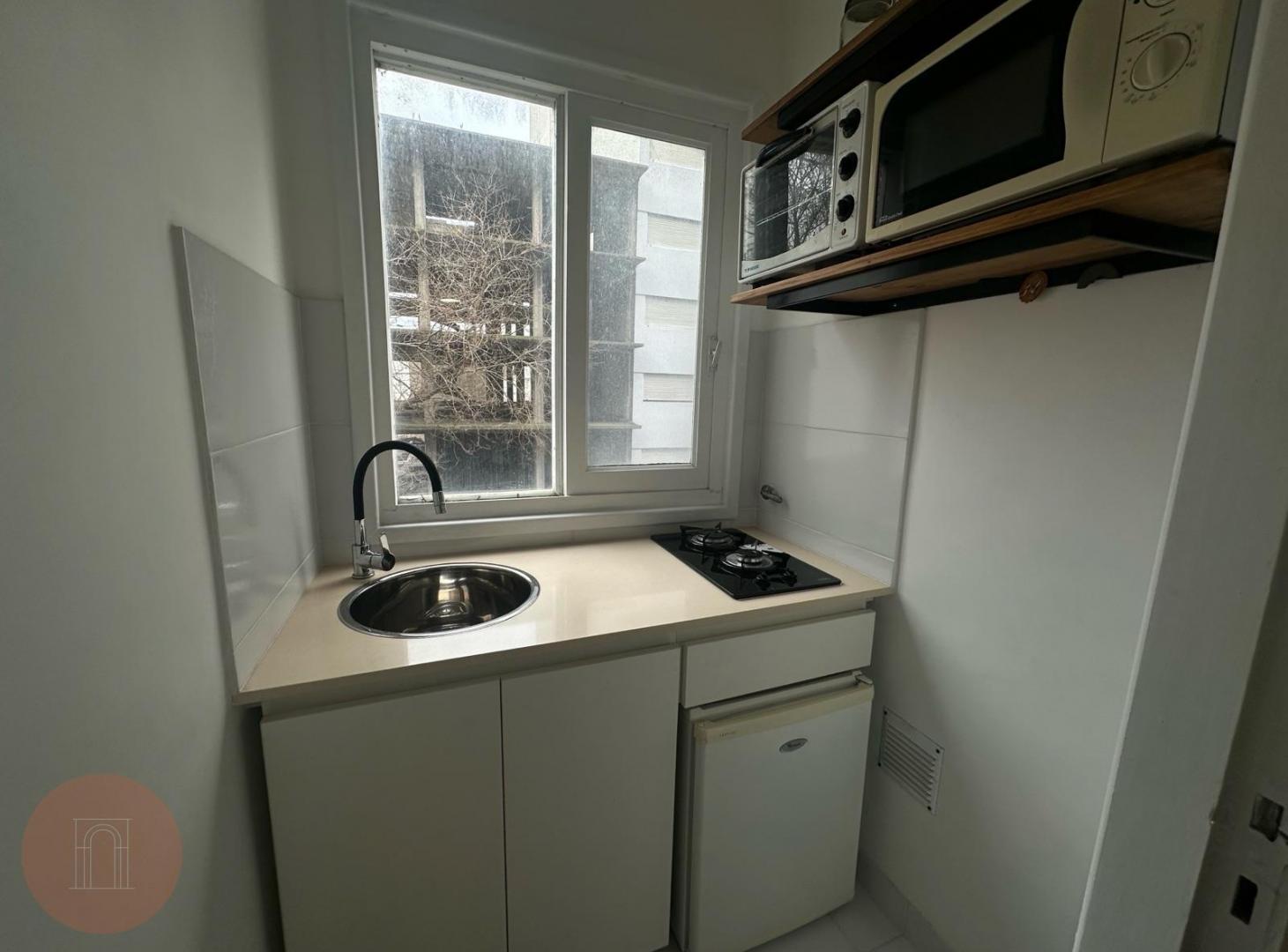 Foto de VENTA- Departamento de un ambiente al frente Zona Aldrey, imagen 3