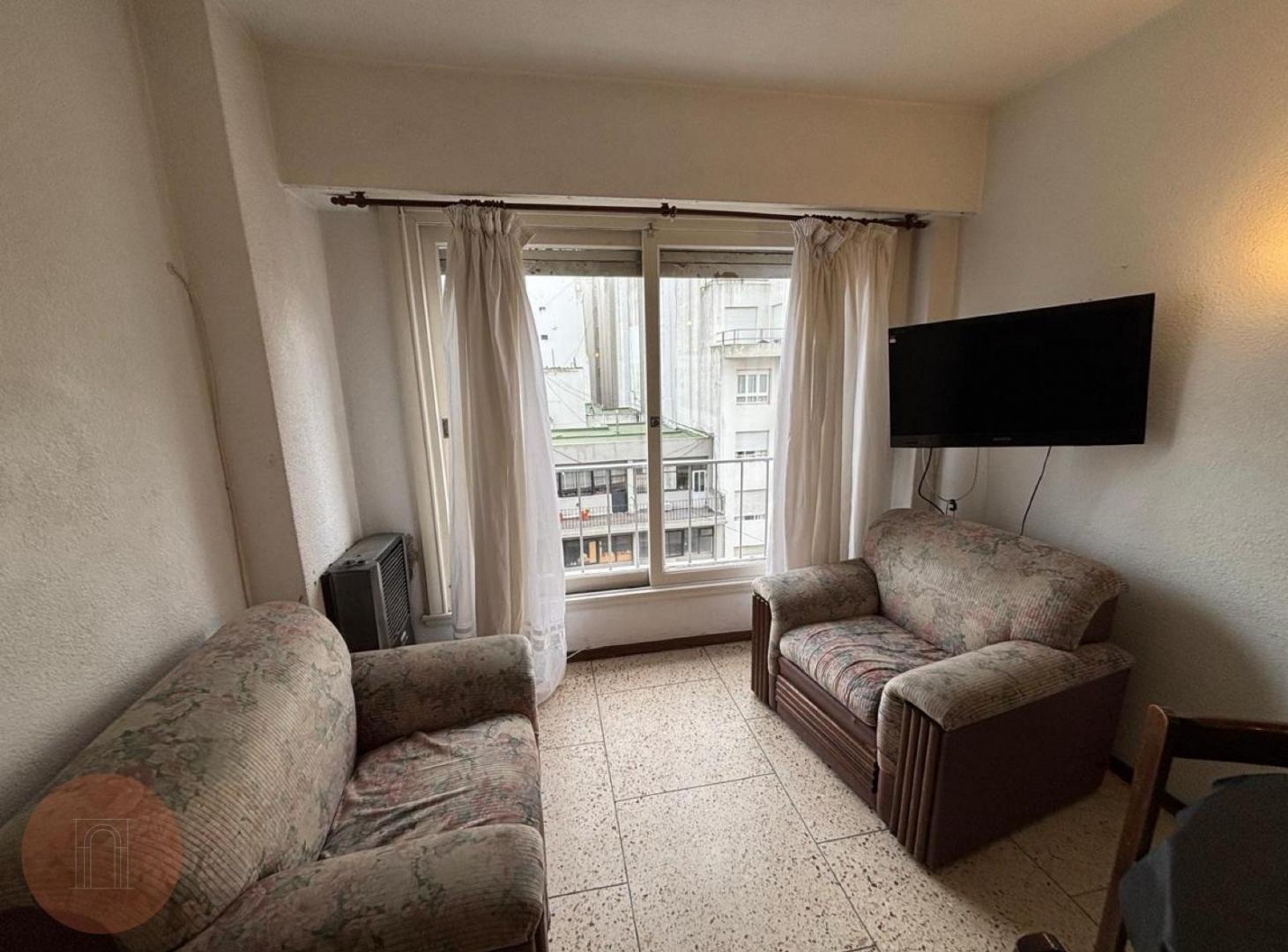 Foto de EN ALQUILER- Departamento de 2 ambientes al frente Zona Centro, imagen 5