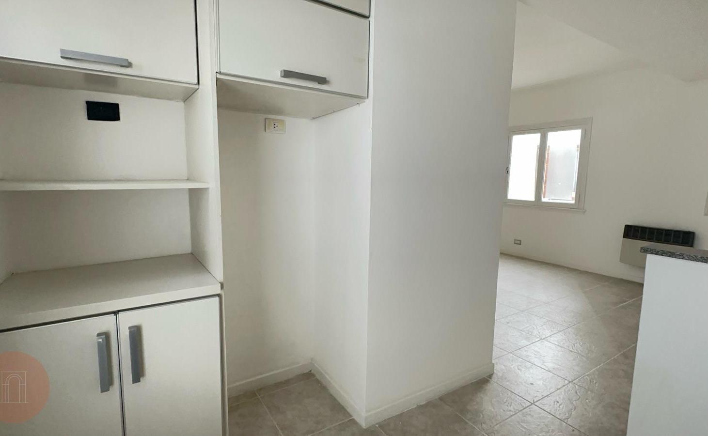 Foto de EN VENTA- Ph de 3 ambientes reciclado Zona Plaza Mitre, imagen 5