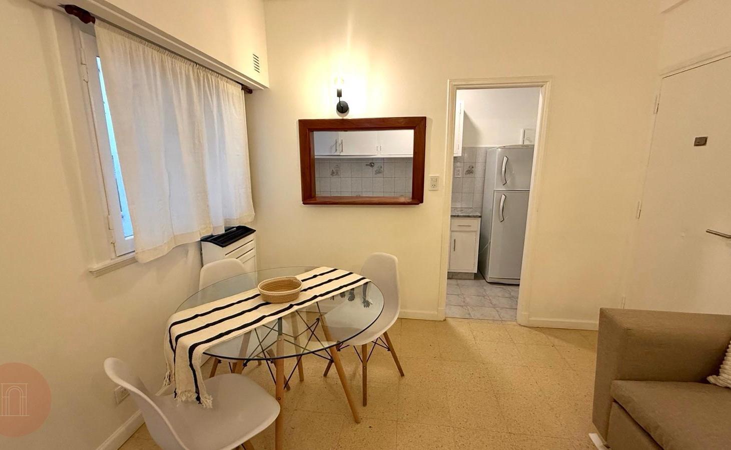 Foto de VENTA - Departamento 2 ambientes en Zona Plaza Colón, imagen 4