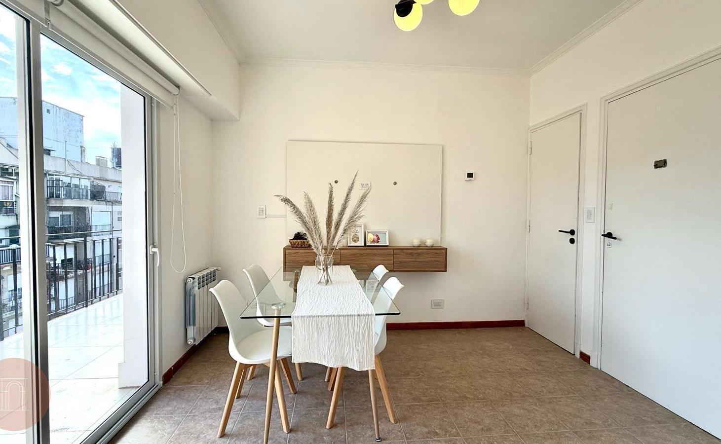 Foto de VENTA - Departamento de 3 amb con dependencia zona Plaza Colón, imagen 3