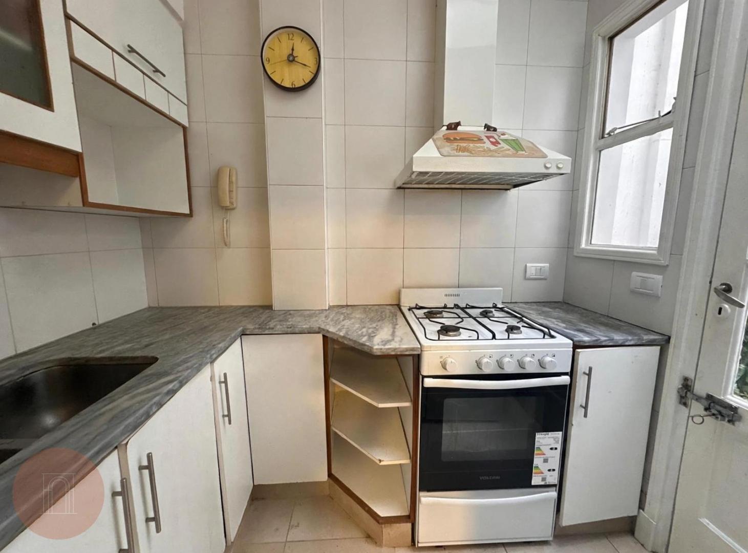 Foto de EN VENTA- Departamento 3 ambientes en Plaza Mitre, imagen 2