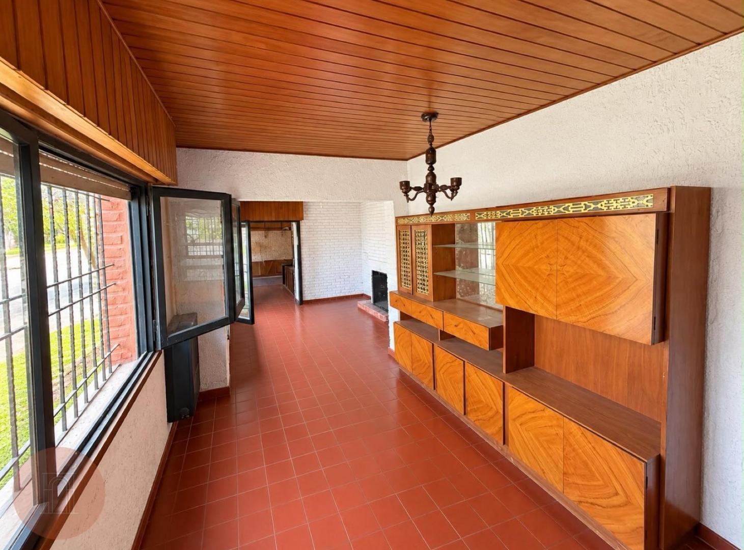 Foto de EN VENTA- CASA en PH. OPORTUNIDAD PARA REFACCIONAR, imagen 2