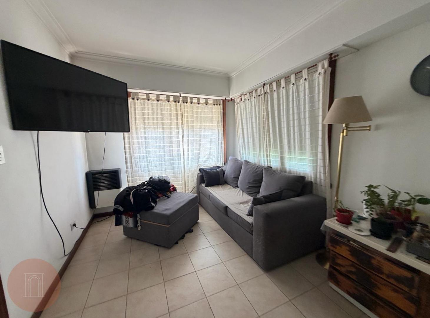 Foto de EN VENTA- Casa en block en barrio Las Avenidas, imagen 2