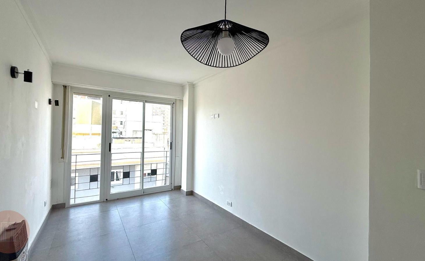Foto de VENTA - Departamento 2 ambientes Zona Plaza Colon, imagen 4