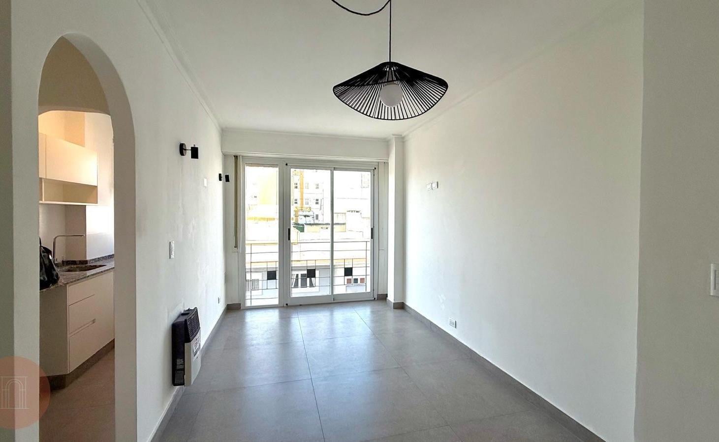 Foto de VENTA - Departamento 2 ambientes Zona Plaza Colon, imagen 3