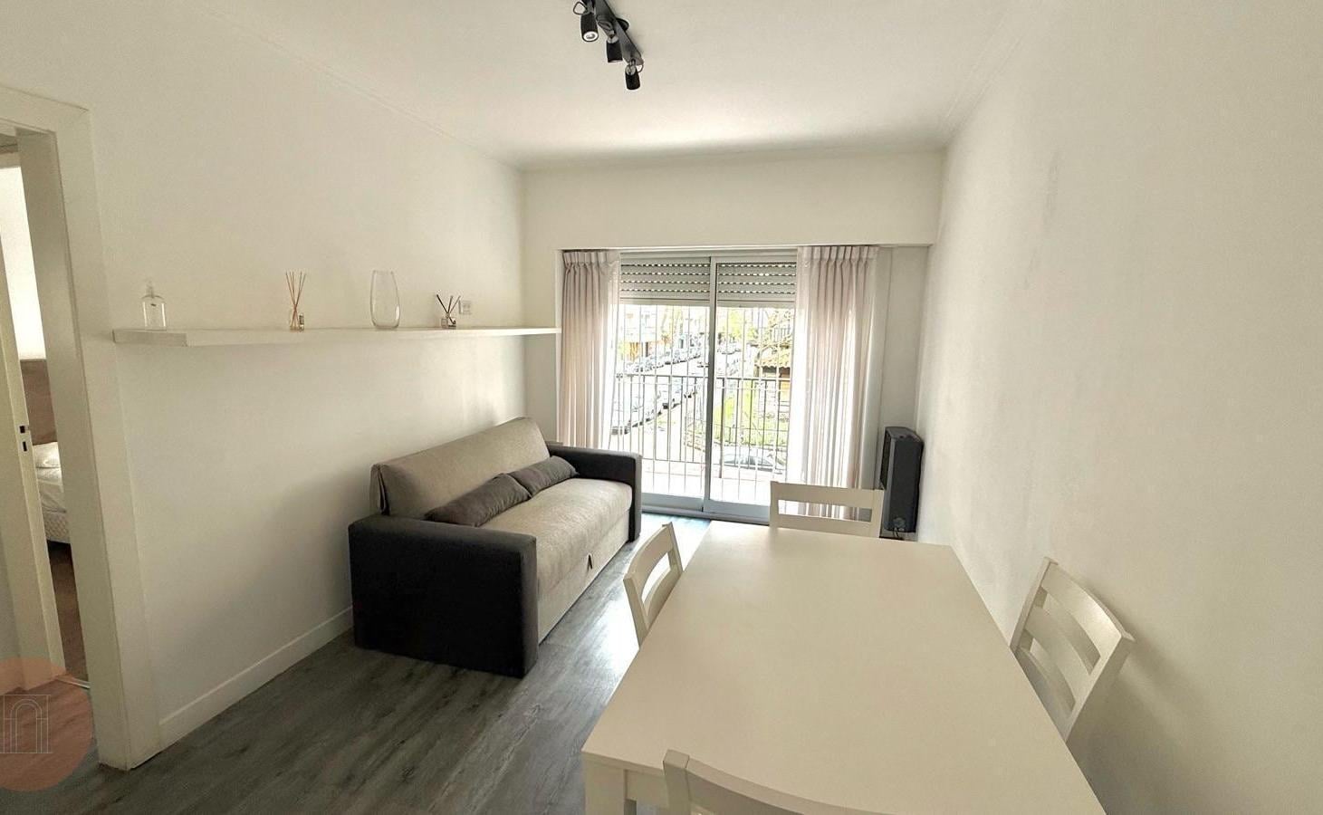 Foto de ALQUILER 24 MESES - Departamento 2 ambientes Zona Plaza Mitre, imagen 3
