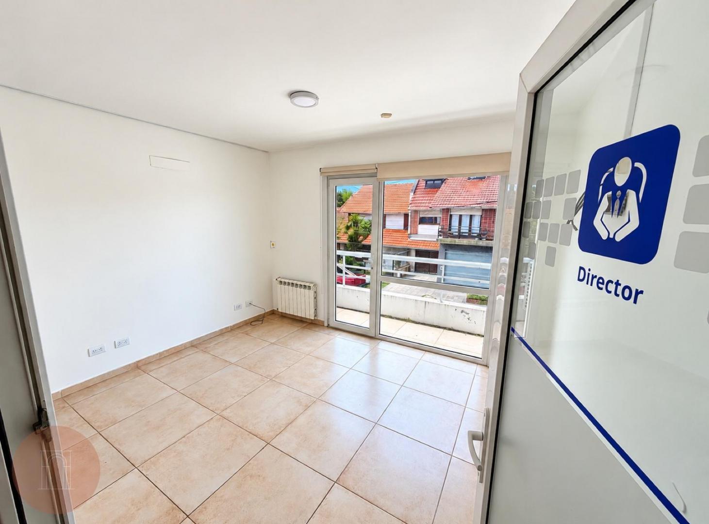 Foto de EN ALQUILER- Importante Complejo de Oficinas en Esquina Comercial Zona, imagen 5