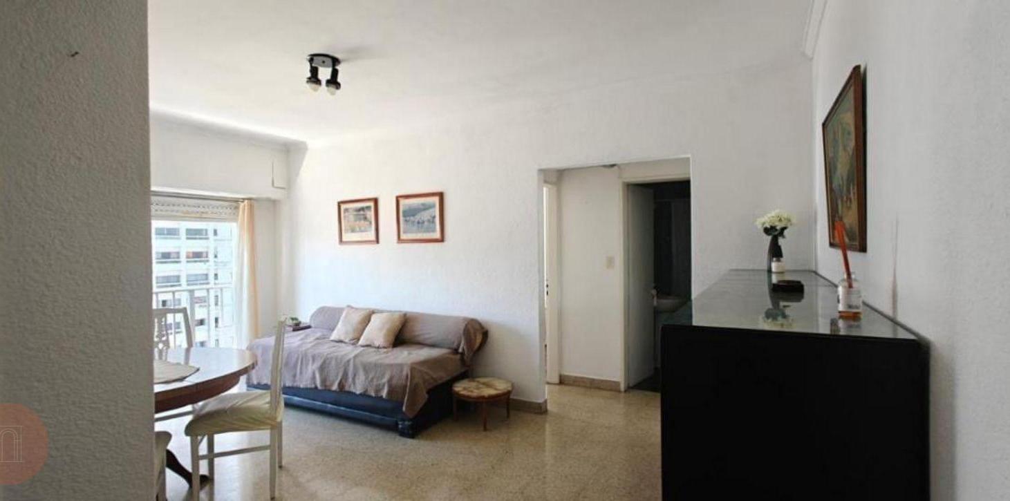 Foto de ALQUILER 24 MESES- Departamento de 2 ambientes al frente con vista al, imagen 2