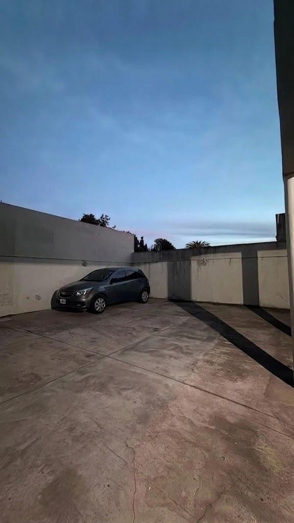 Foto de Departamento De 1 Dormitorio Con Cochera Al Frente! Luminoso Y Listo, imagen 4