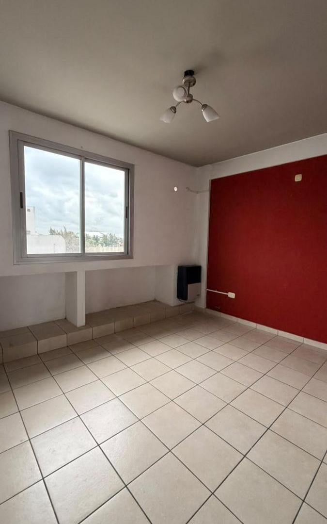 Foto de Departamento De 1 Dormitorio Con Cochera Al Frente! Luminoso Y Listo, imagen 3