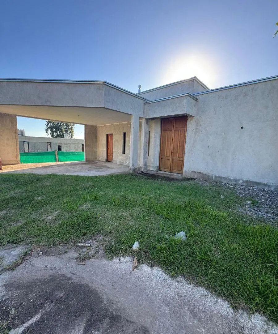 Oportunidad en Barrio Privado La Emilia: Excelente Ubicacion - Se Acepta anticipo mas financiación. 3